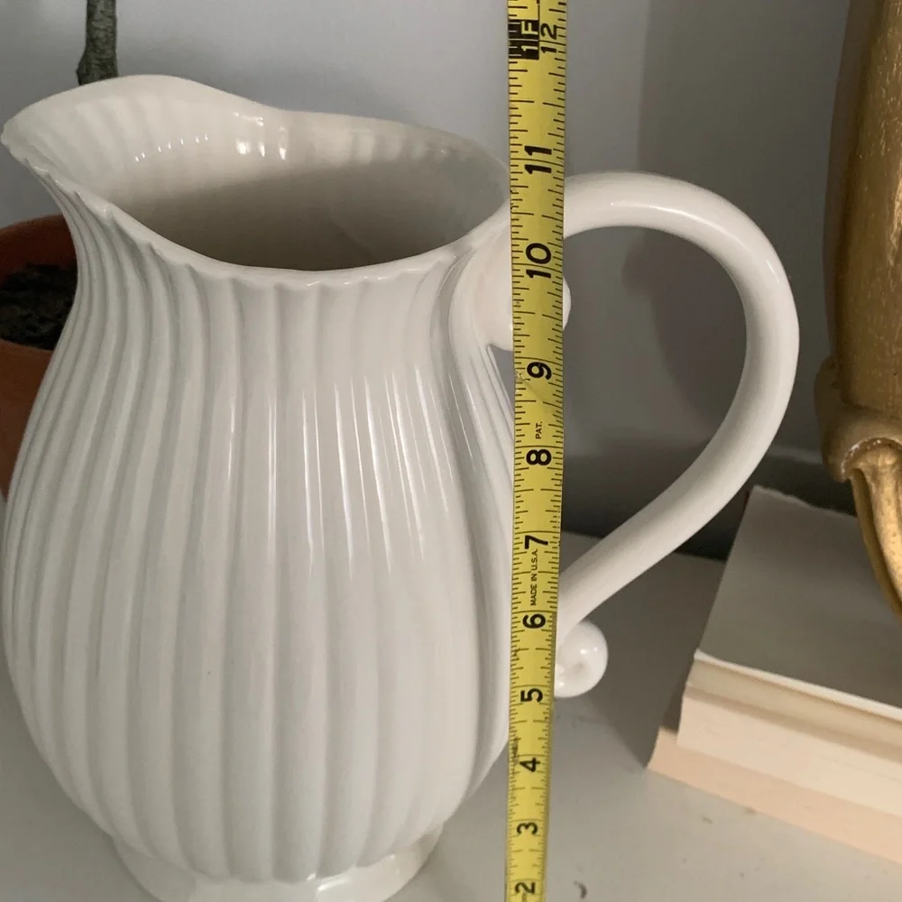 Ashland off white large pitcher ribbed‎ shabby home decor serving shelf table - Picture 6 of 8